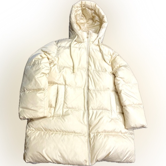Zara Water & Wind Protection Hooded
Down Coat - Picture 5 of 9